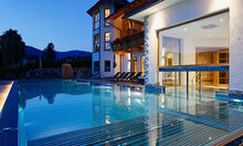 Adults ONLY 34° Infinity AußenPOOL mit Sprudelliegen